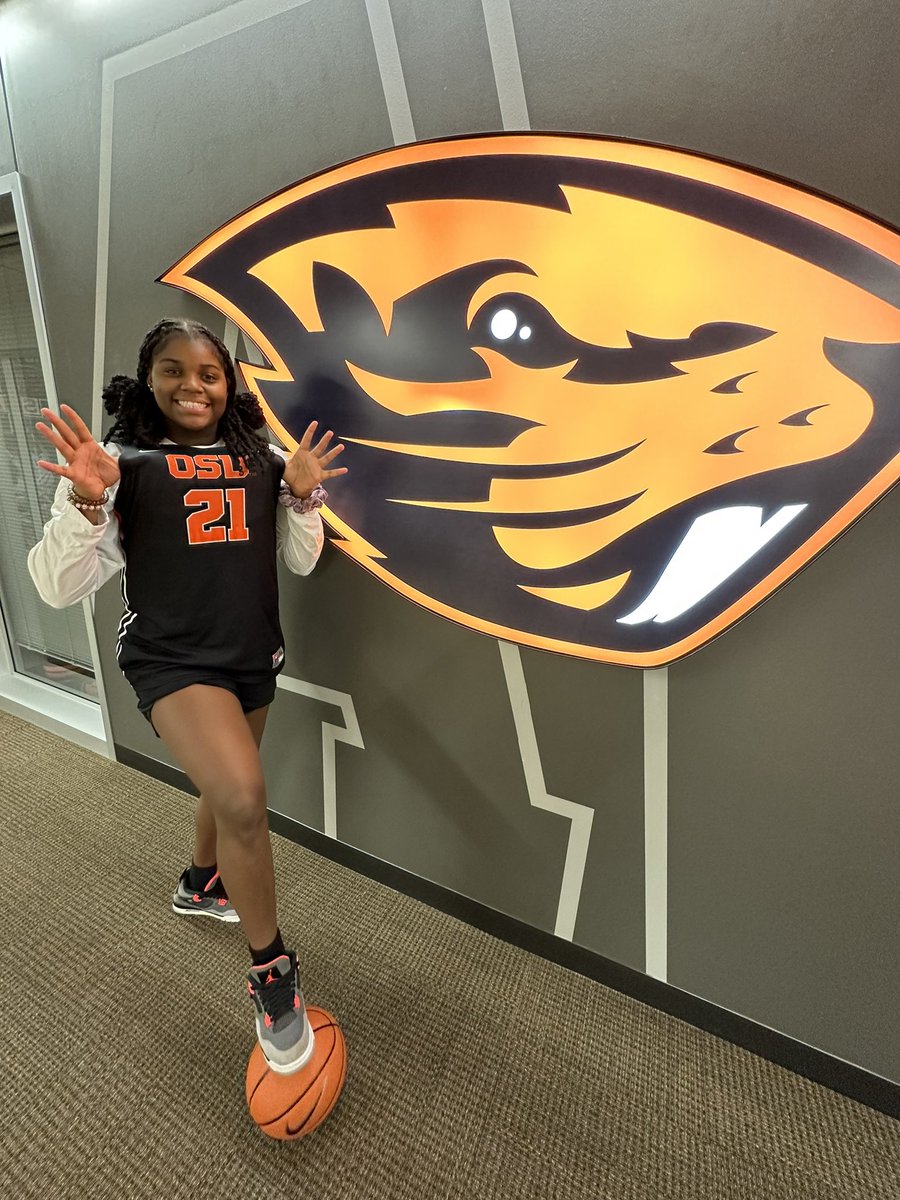 had a amazing unofficial visit to <a href="/OregonWBB/">Oregon Women’s Basketball</a> <a href="/OregonState/">Oregon State University</a> …. God is within her, she will not fail, psalm 46:5