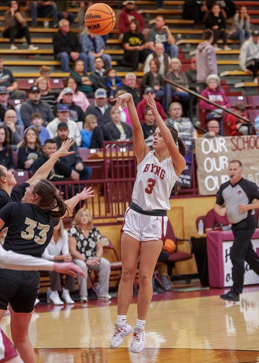 SHOUT OUT to BYNG #OKPreps Alona Cooper for joining the #OK1000PointClub on
Saturday!  Congrats Alona!

<a href="/AlonaCooper17/">Alona Cooper</a> (photo by @WesEdens)