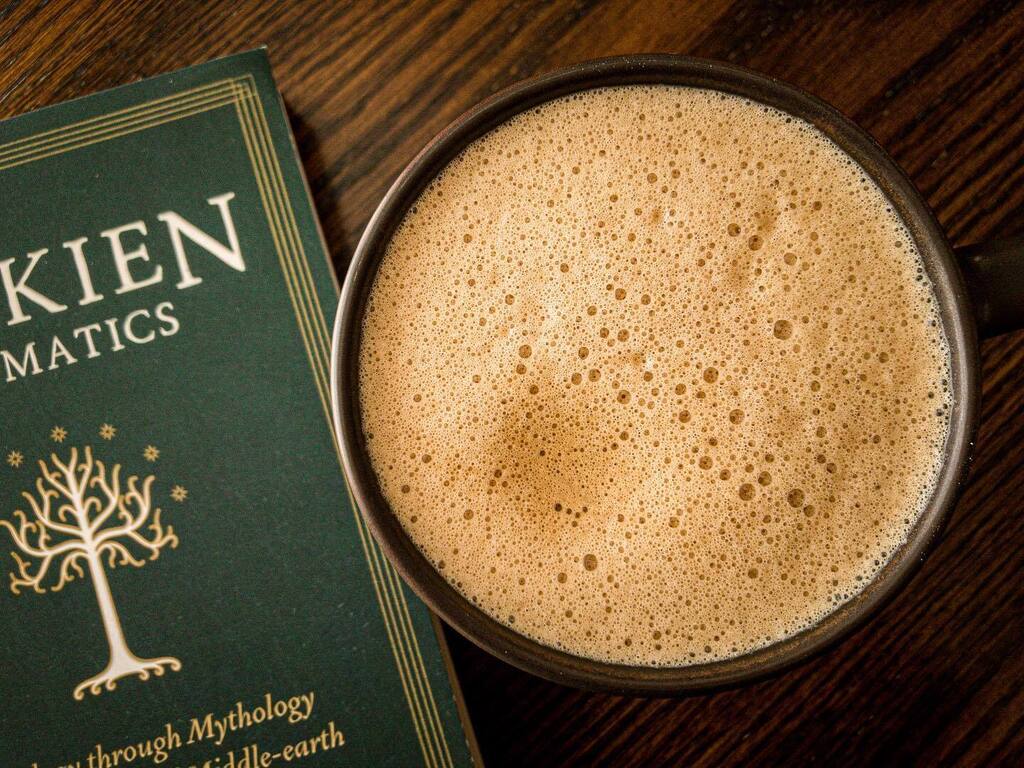 Coffee & Tolkien
.
.
.
.
.
#travel #usn #navy #explore #adventure #lifeofadventure #ourplanetdaily #stayandwander #adventureisoutthere #roamtheplanet #visualsofearth #exploretocreate #eclectic_shotz #wondermore #theweekoninstagram #moodygrams #coffee #to… instagr.am/p/CoTlNjWN2IW/