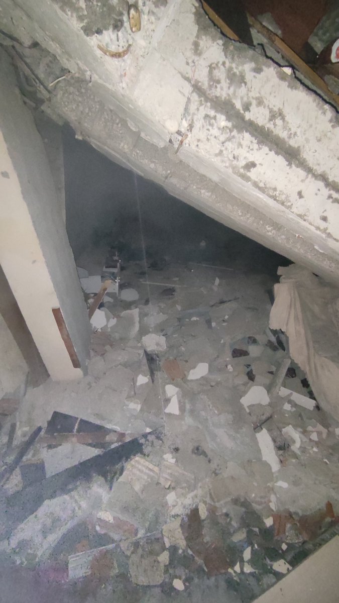 Arkadaşlar acil yardim için Rt eder misiniz 4 kisilik bir aile göçük altında..
Abim ve ailesi...