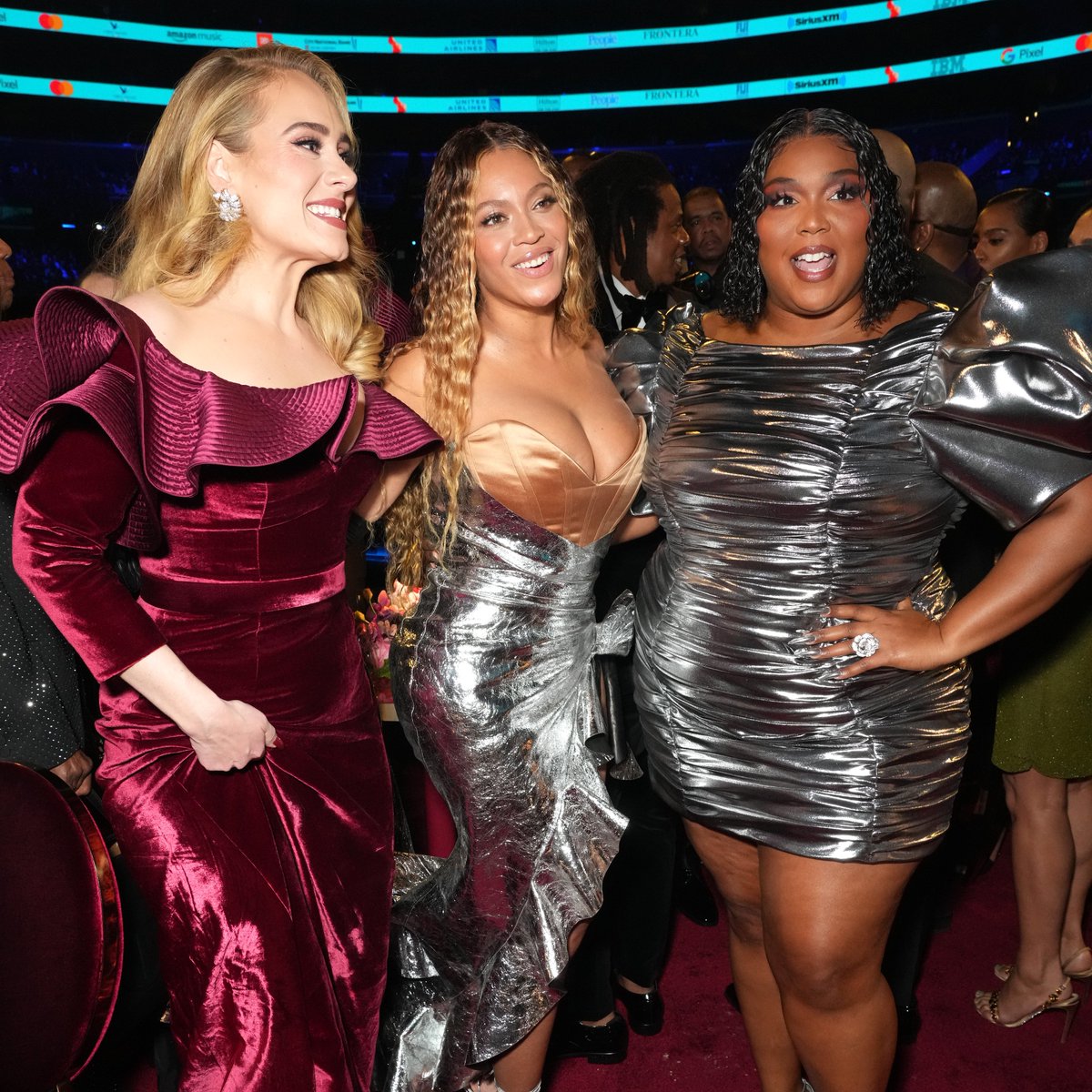MTV NEWS on Twitter ".Adele, Beyonce, and lizzo behindthescenes