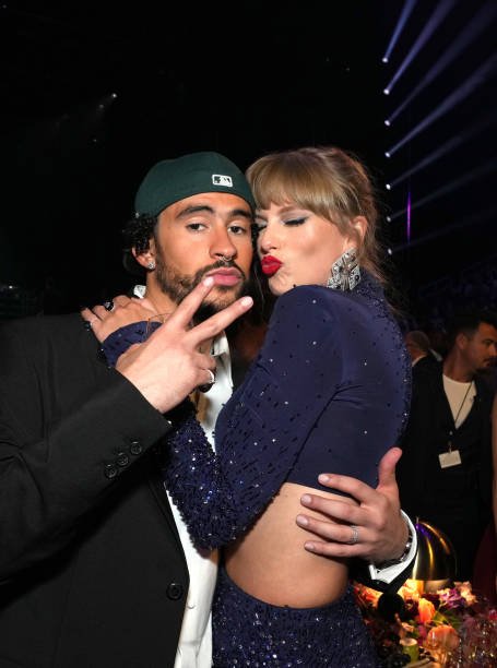TheSwiftSociety's tweet photo. MI GENTE LATINO https://t.co/e7DGuHBh4x