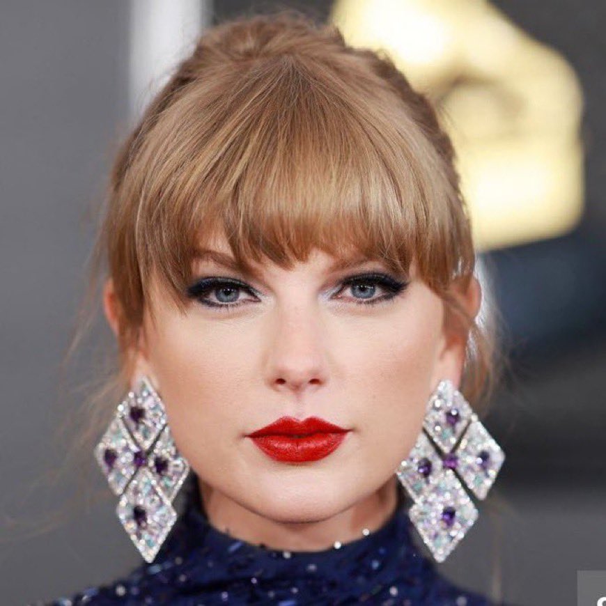 she has the kind of sadness in her eyes you only see in people from Pennsylvania