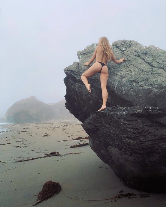 🌙 https://t.co/KuYQLZdug6