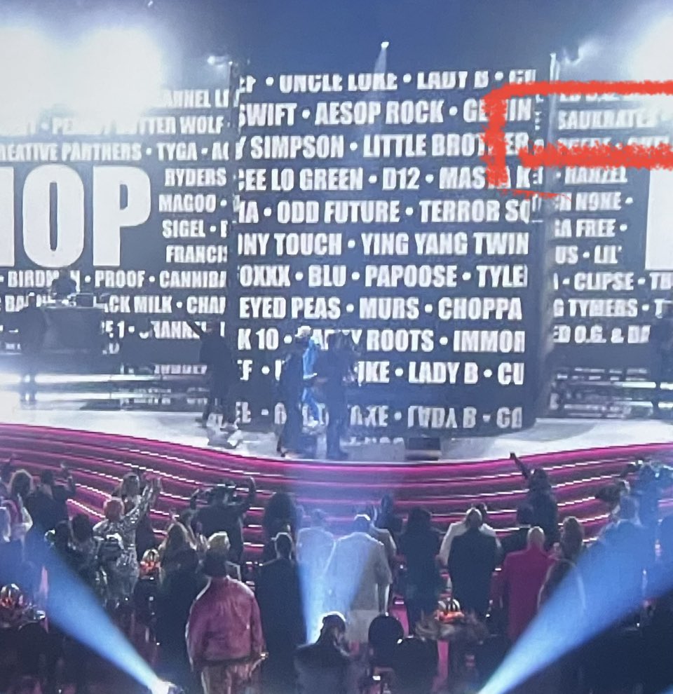 Holy sh*t <a href="/BiggSoxx/">Saukrates</a> made that #HipHop50 Grammy Wall!! 🔥🔥🔥