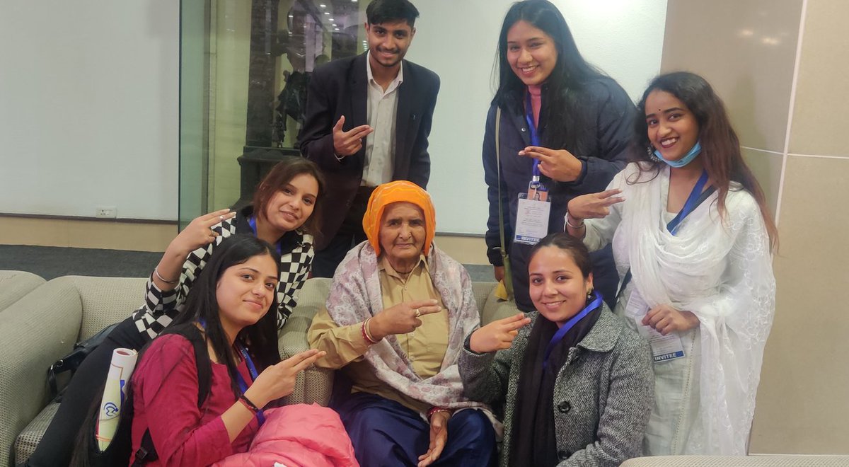 shooterdadi's tweet image. बच्चो का मनपसंद पिस्टल पोज 🔫