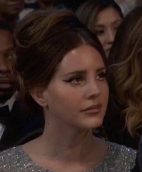Aún no entiendo como los Grammys le hicieron esto a mi bebe