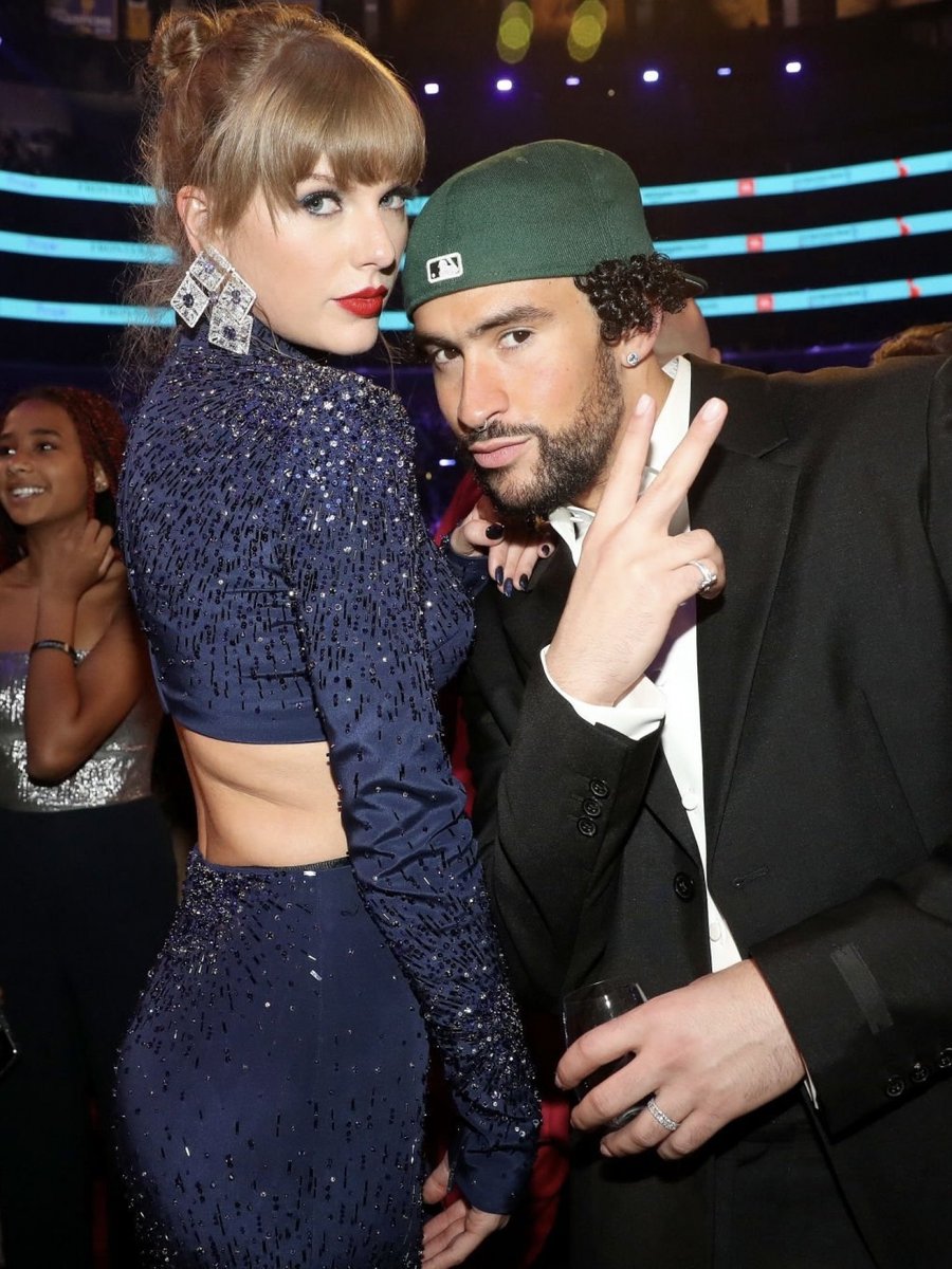 melancholylaur's tweet photo. bueno literal lo mejor de los grammys https://t.co/f7I5l0FFZW