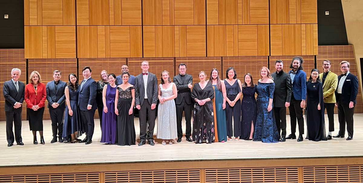 With the stellar @carnegiehall SongStudio artists at last night's recital! Incredibly gifted singers & pianists from 12 countries worked with Javier Arrebola, @jbartonmezzo, Hartmut Hoell, Gerald Martin Moore, & @SchultzGolda. The culmination was a program of song to treasure.