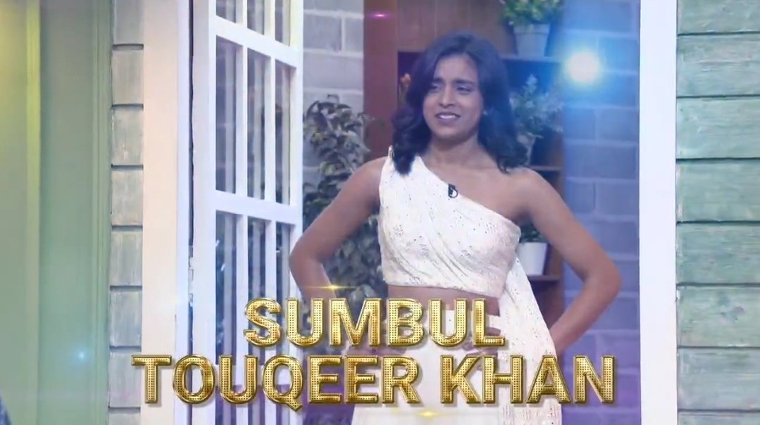 #SumbulTouqeerKhan BiggBuzz episode is must watch Guys, 

She is so entertaining and Krushna looked so impressed with her HAZIRJAWAABI nd FUN element

Please for one last time Login to voot and watch it