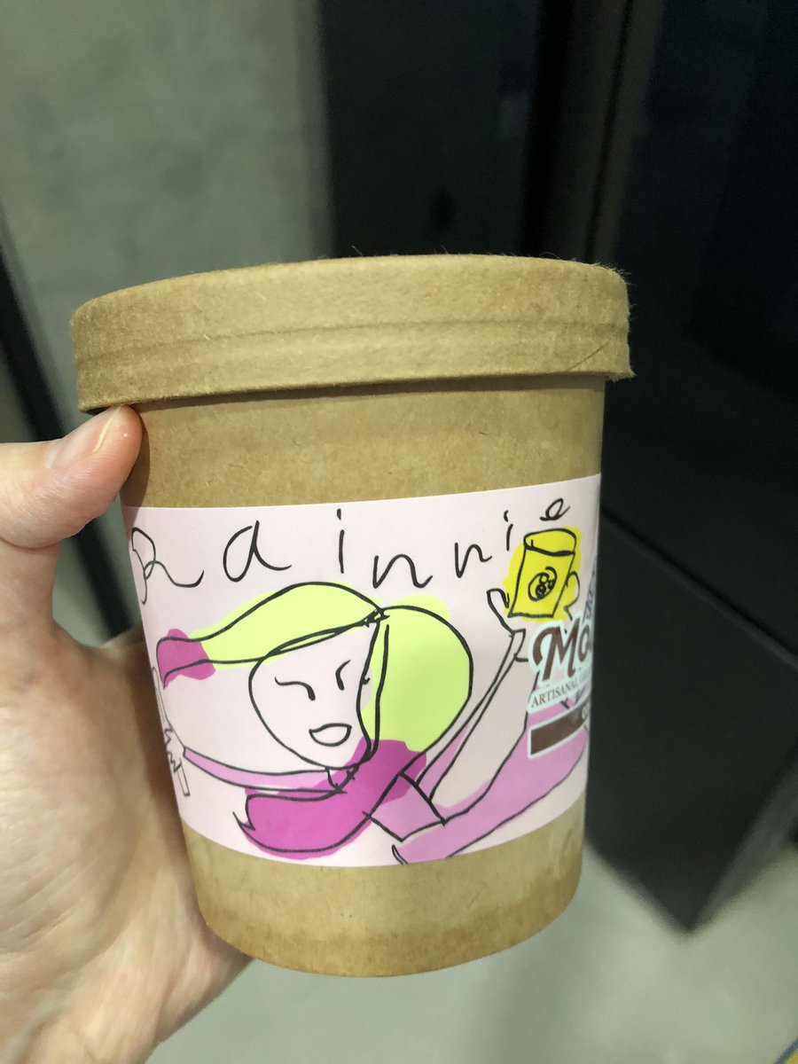 คนถามบ่อยว่าชอบรสไหนของ Molto มากที่สุด
จะขอตอบว่า Dark Night (ทำจากช็อกโกแลตเบลเยี่ยม เข้ม อร่อยยย) กับรสของน้องเรนนี่ (เบสโยเกิร์ตผสมชีส)
สั่งทาง Lazada ได้แล้วด้วย สะดวกมาก บ้านเราคือมีติดตู้ไว้ตลอด สั่งทีละ4ถ้วย 999.- เอง 🫶🏻

s.lazada.co.th/l.cYaF
(aff)