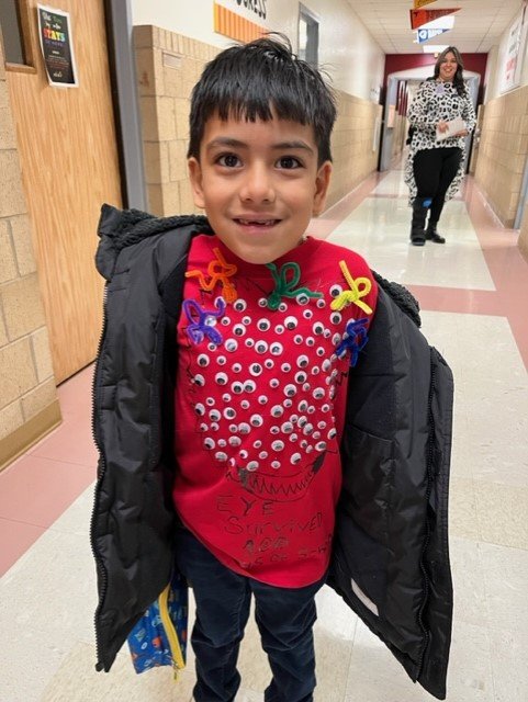 CavazosES's tweet photo. Celebrating the 100th day of school was so much fun! https://t.co/zyY1LypnQQ