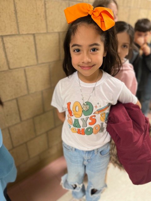CavazosES's tweet photo. Celebrating the 100th day of school was so much fun! https://t.co/zyY1LypnQQ
