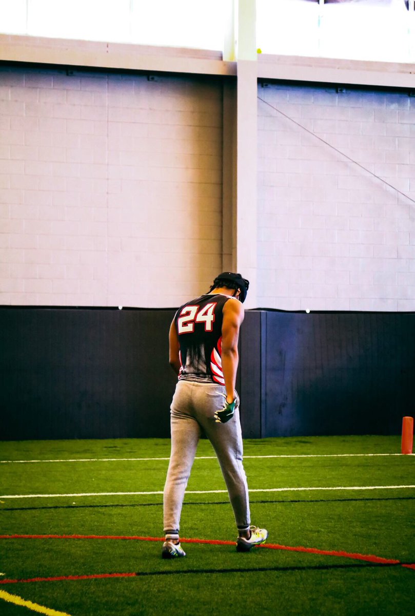 Sic parvis magna💙 

instagram.com/reel/CoSxvKFLO…