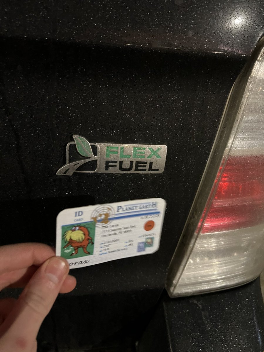 BezjakApesLorax's tweet photo. My car uses flex fuel which means I can use ethanol which is a natural gas instead of gasoline which is a fossil fuel. This reduces my ecological footprint and conserves our earths air for generations to come. #apespop @franklinlorax https://t.co/ZZBAiivE65