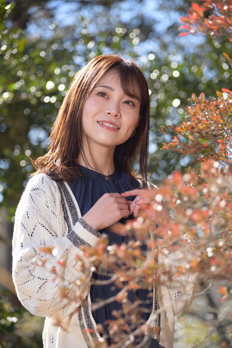 model: 鈴木亜里沙 さん 
insta : ＊鈴木 亜里沙＊
ローズプランニング撮影会 #茨城県植物園 にて
春の訪れ蝋梅と梅が咲き始めておりました🌺
#ポートレート　 
#被写体 
#写真好きな人と繋がりたい 
#ファインダー越しの私の世界 
#portrait 
#photography 
#portraitphotography 
#modelphotography