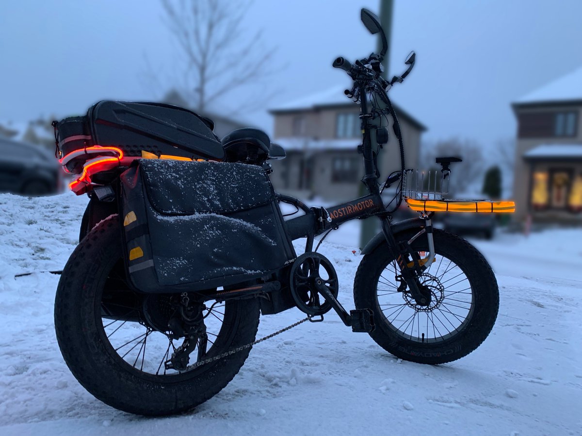 Start your day with #aostirmotor #ebike #riding #bikelife #Riders #winter #snow #fattire #foldable #cycling #cyclinglife #relax