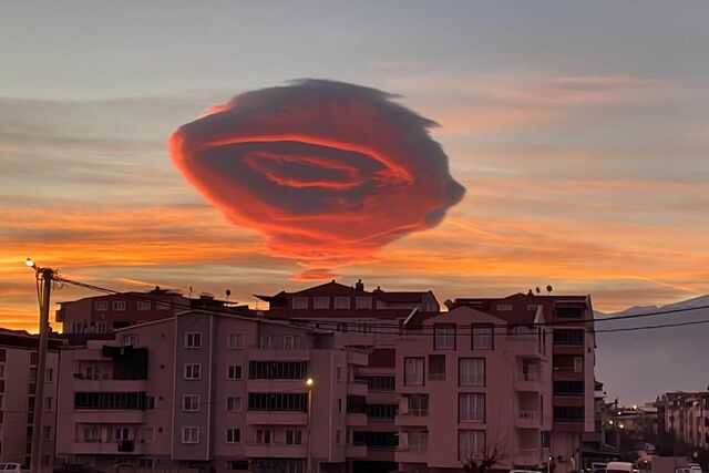 トルコの奇妙な雲画像