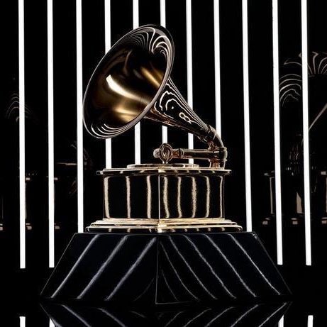 hstylespar's tweet photo. 🚨| “Harry's House” de Harry Styles ganó como 'Album Of The Year' en los #GRAMMYs!

— @Harry_Styles es oficialmente un artista 3 veces ganador del Grammy! 👏🏻 https://t.co/CVSIdj4IUD