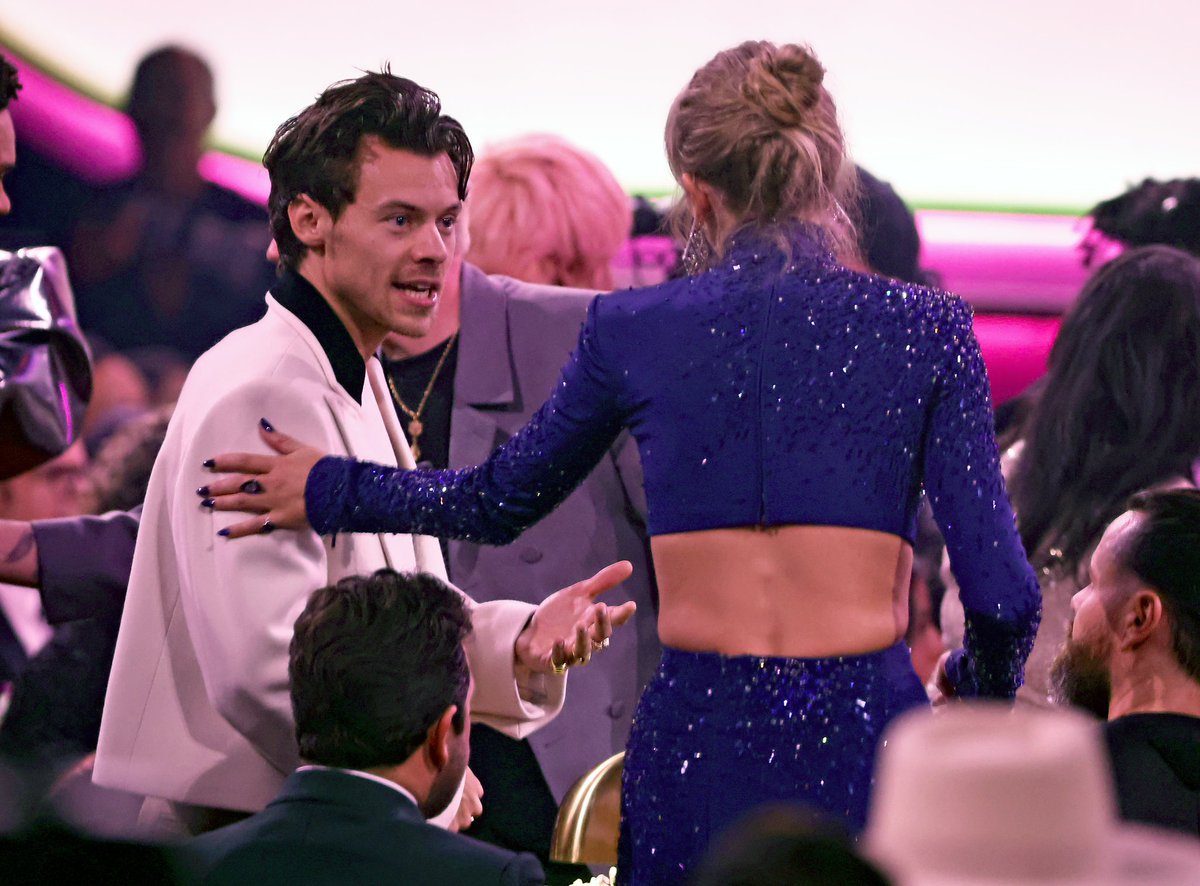 tswifterastour's tweet image. 🚨| Taylor Swift and Harry Styles having a long interaction at the 2023 #GRAMMYs!