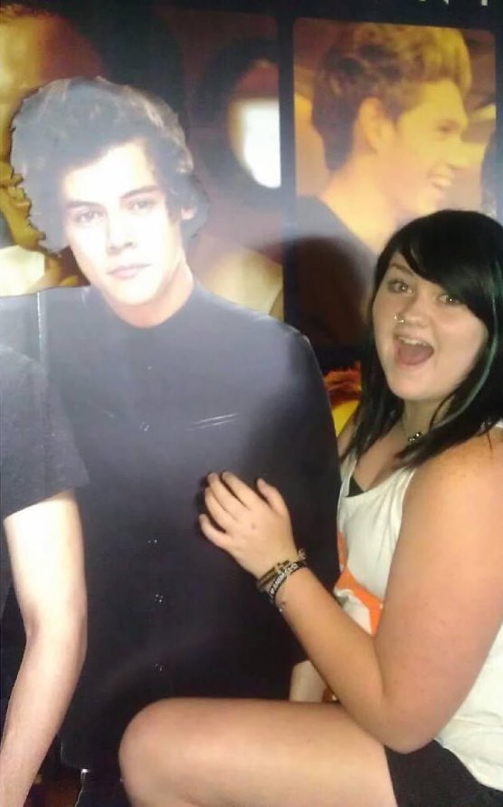 CassiMarieG's tweet photo. i love you forever @Harry_Styles congratulations <3 https://t.co/Q49o4D5gJc