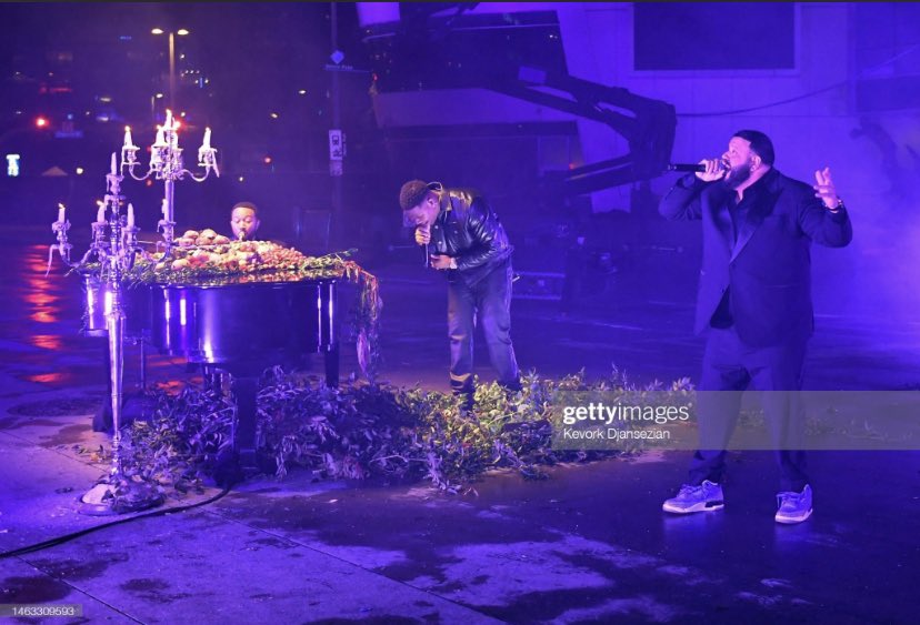 Cover2CoverHU's tweet photo. The GOD DID performance #Grammys https://t.co/oWiyAsVumO