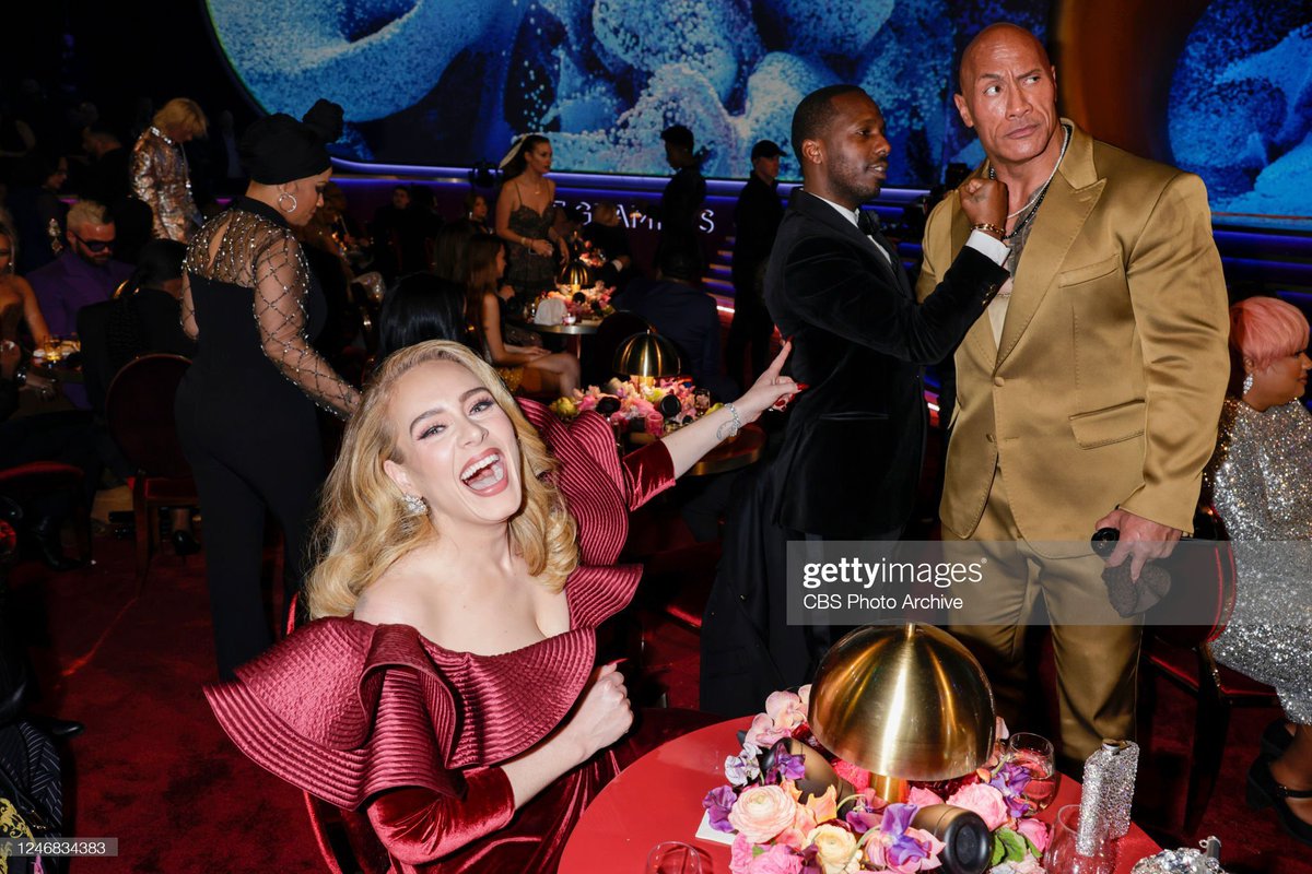 AdeleAccessNica's tweet photo. The best pic of the night at #GRAMMYs   Adele x the rock https://t.co/rc1satF8YN