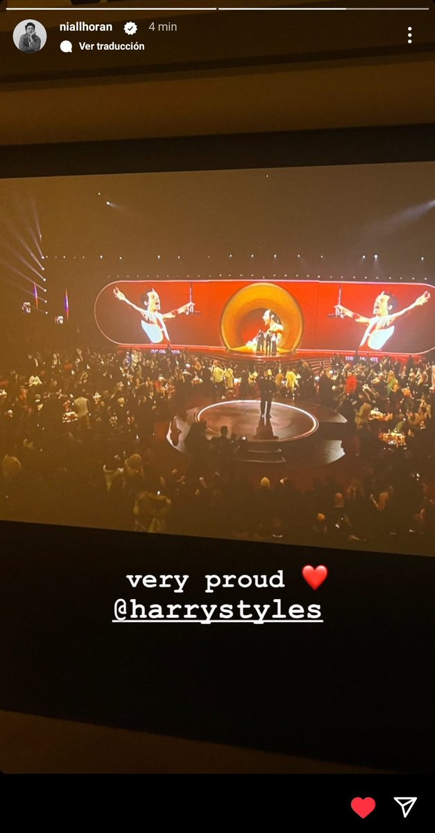 iforeveralways_'s tweet photo. Niall felicitando a Harry <33333 https://t.co/rG1DH6n7pr