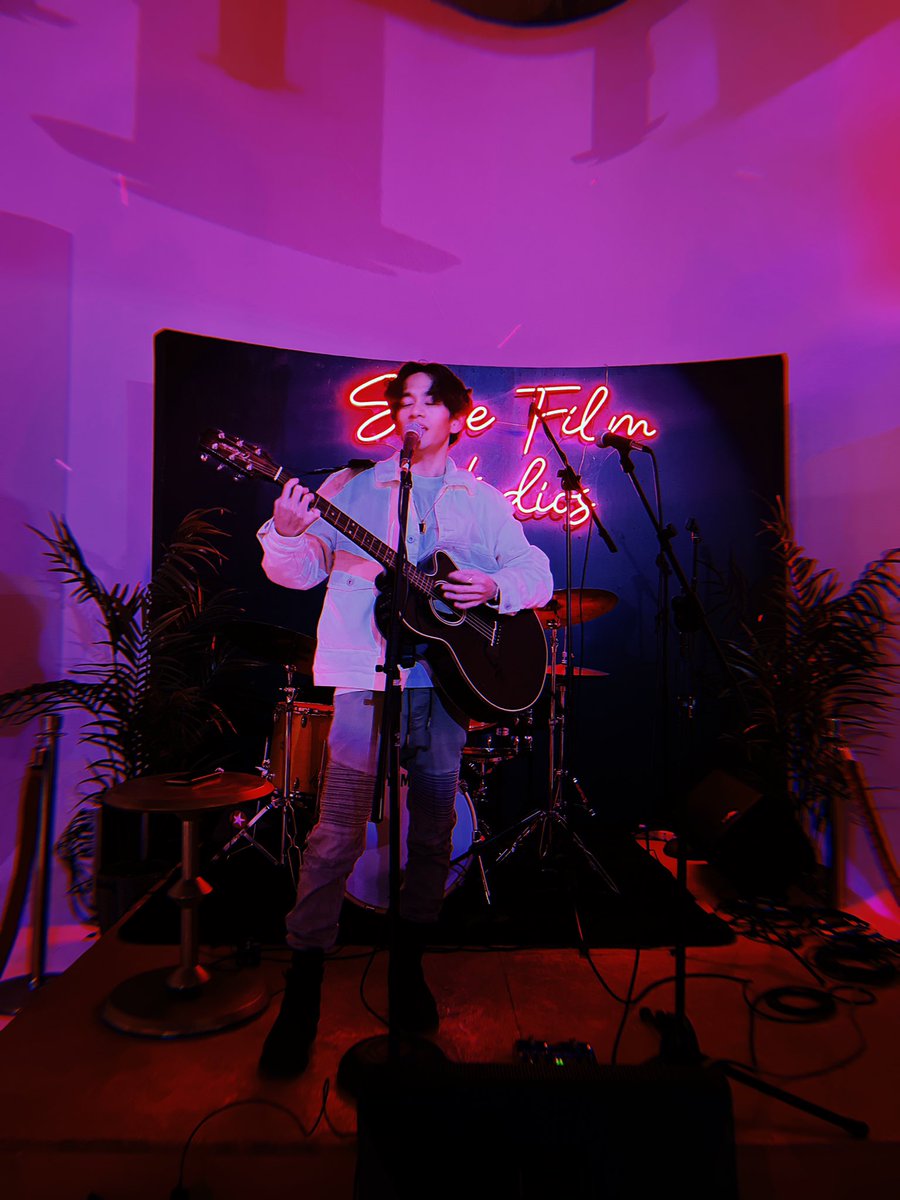 Last night at the Lovers Pop Up and Music festival 🤍

📸: <a href="/unofficialkm/">UnofficialKodakMoments</a>