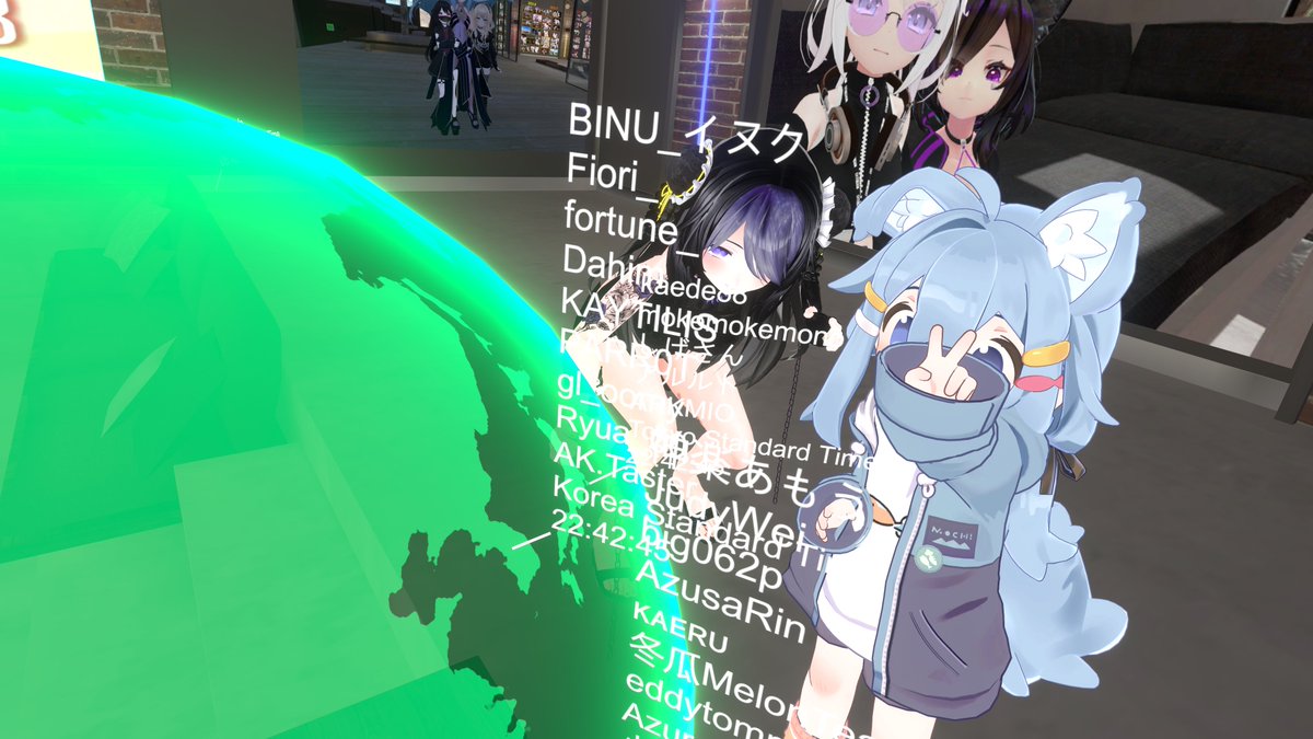 Zuwaii_'s tweet photo. The world is huge, we live all far away, yet we are so close together in VR!

@Lynaala_VR @YuikkoNC @004Takanasi https://t.co/gcZLxDnliN