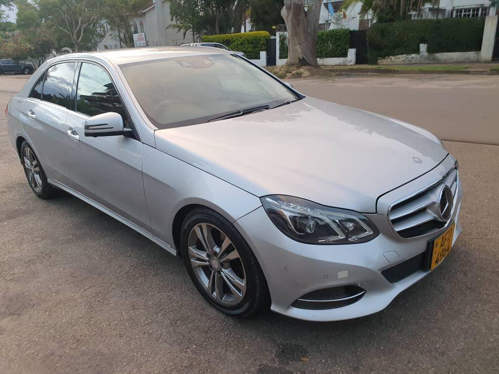 PayviewAuto's tweet photo. *2014 Mercedes Benz E300 W212*
3.0ltr Petrol Engine
iStop/Auto Stop
Full Black Leather Interior
Alloy Wheels
Duty Fully Paid
Low Mileage
With Lots Of Extras
In Immaculate Condition
*$22500 Only* Bargain Price
App or Call 0775893112 https://t.co/8N6AqYxVMq