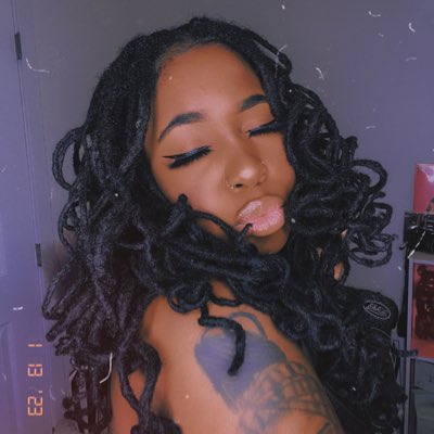 JustBritBrat's tweet photo. #NewProfilePic https://t.co/pQiN4VX30E