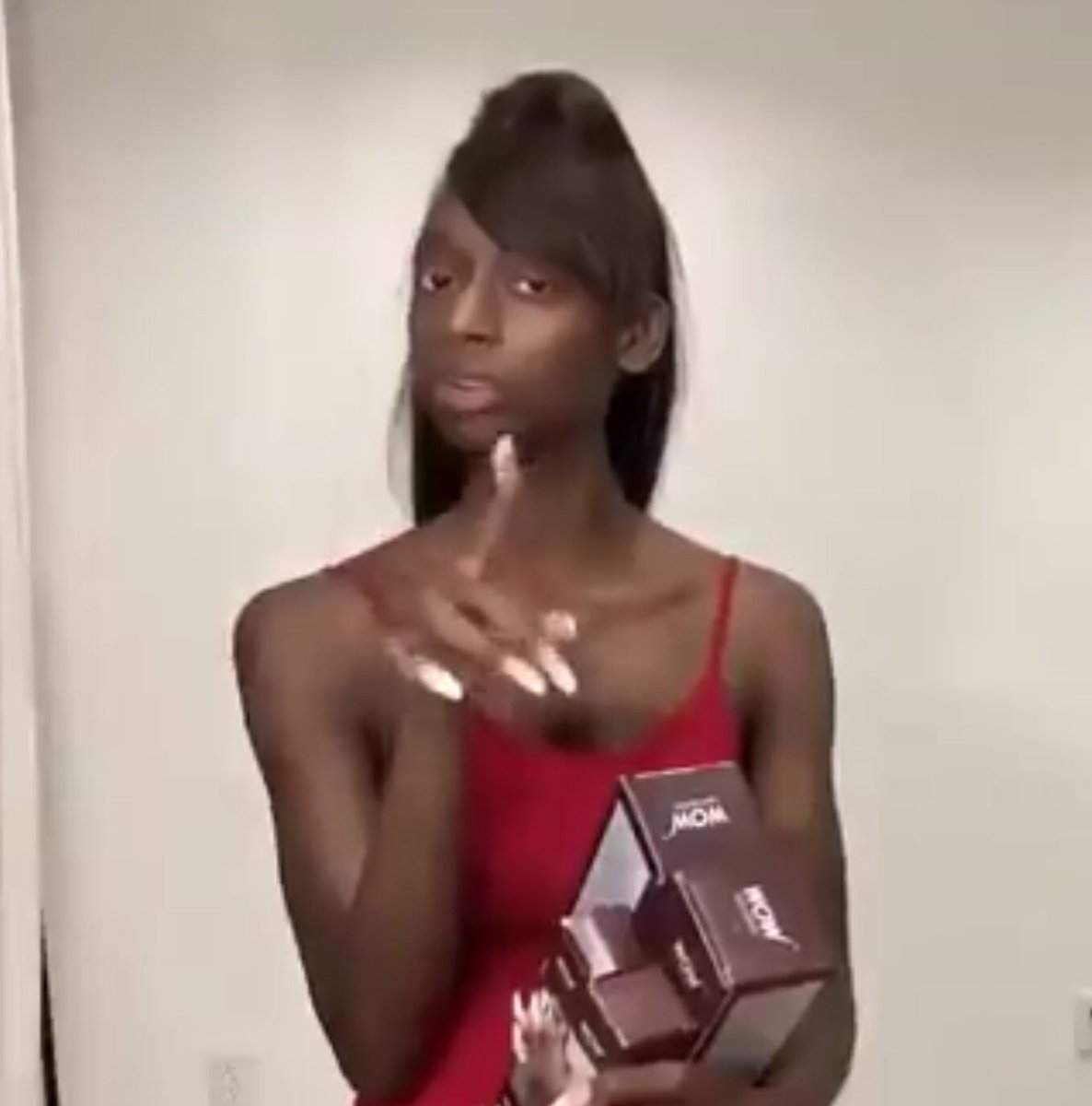 eaaaazya's tweet photo. @KhadiDon Why do you look so familiar… https://t.co/zM5uz7FB5m