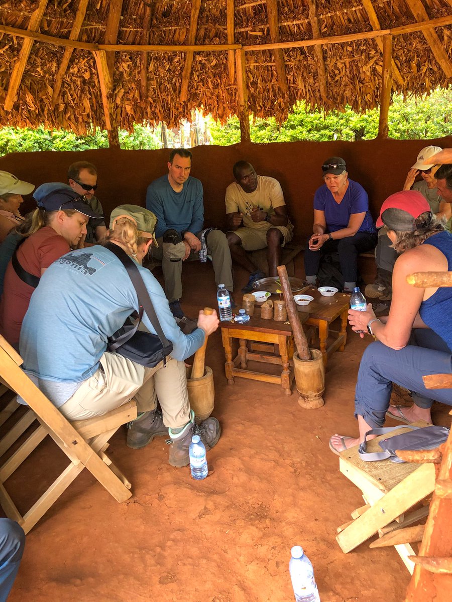 ChebetJuma1's tweet photo. The feeling, passion we expressed while taking you through the journey of coffee ☕️ from the garden till you process your owned homemade fresh cup of Joe, tells all who we are. #coffeetour #coffeeexperience #homecoffee #coffeecafe #arabicacoffee https://t.co/KE1CMp8EVk