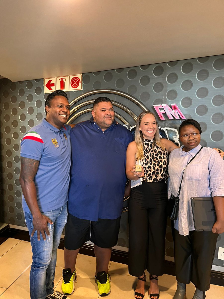 TableMountainCa's tweet photo. We visited the Good Hope FM Breakfast Team to draw and announce the lucky winner of our Shimansky Cape Town Ring giveaway. 🤩💎
Congratulations to Johan Opperman!! 👏🥳
#Shimansky #CapeTownRing #Giveaway #TableMountain #TableMountainCableway #Travel #SouthAfrica https://t.co/tUk1hyHq5K