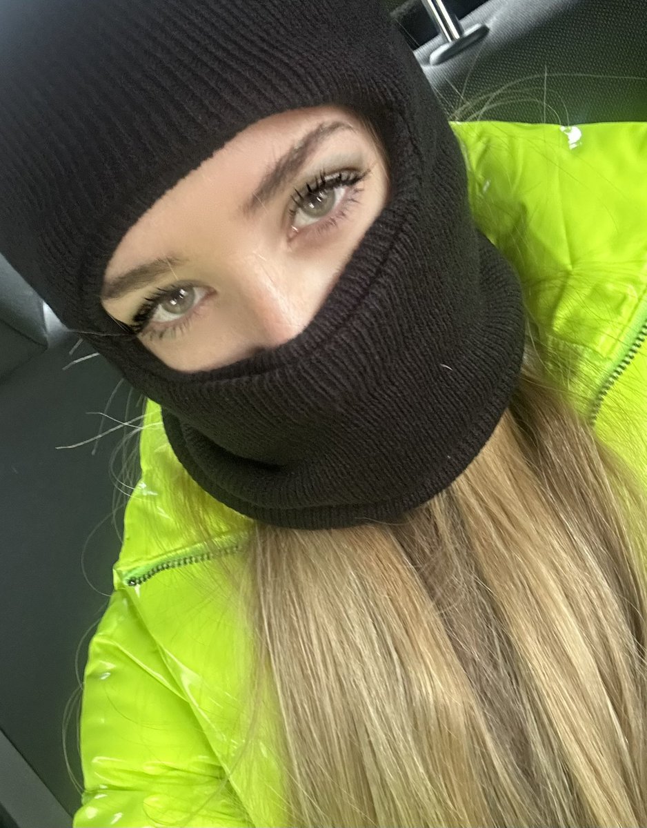 Lluna Clark on Twitter: “Esto es un asalto, deme tu corason.”