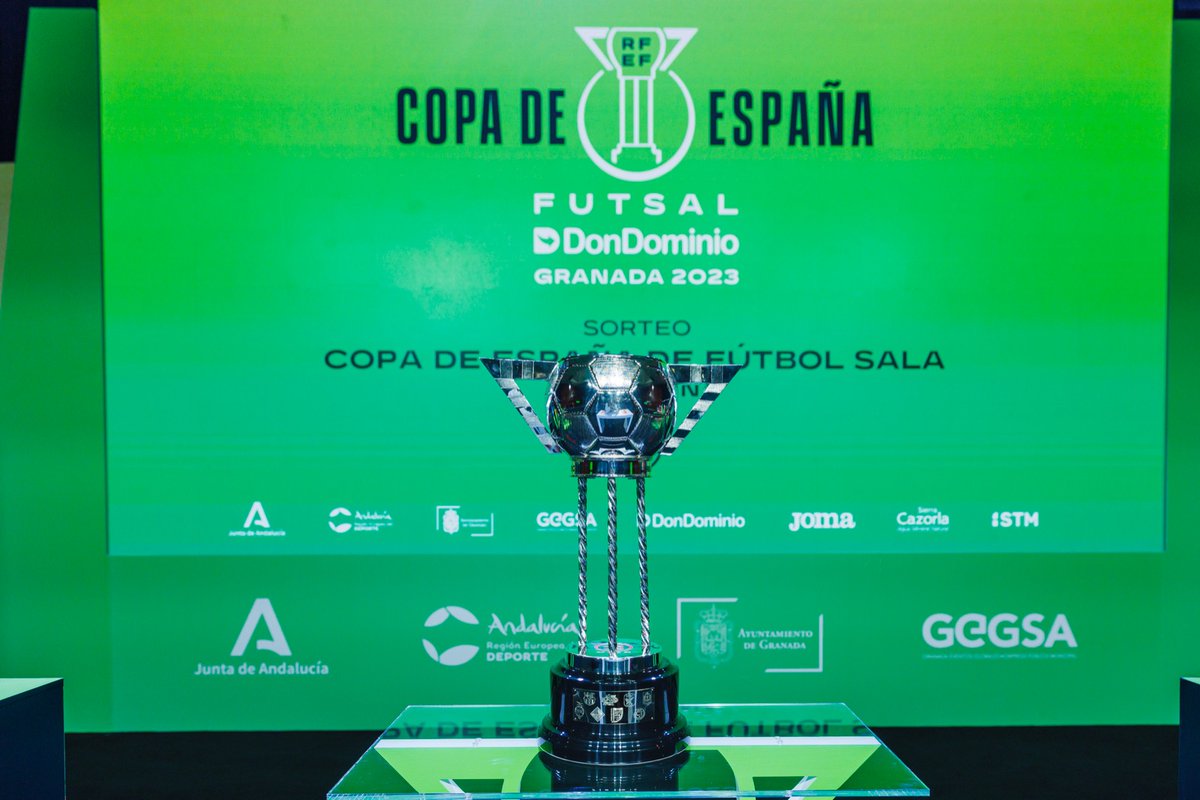 Ninozurich's tweet photo. 🧵 Empieza la semana que más nos pone a todos los aficionados al fútbol sala. La semana de la Copa de España, que es como tener un sueño húmedo en el que metes una chilena a lo Paulo Roberto. Conozcamos quién es quién para los que os suméis a esta fiesta. Cuidado, es adictiva. 🤪 https://t.co/YZLW9JBkO9