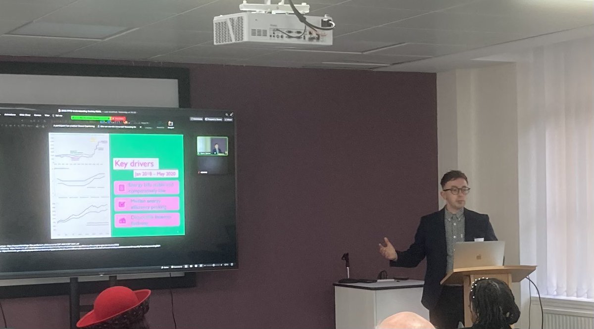usociety's tweet image. Now we have @ACBurlinson from @NorwichBSchool presenting research on fuel poverty and financial distress #InsightsLaunch