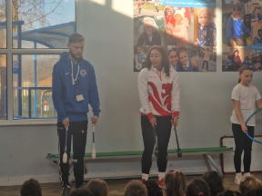 jude_primary's tweet photo. We have started Mental Health Week @Place2Be by welcoming an inspirational guest. Mimi's rhythmic gymnastic career has taken her all over the world. Great assembly and workshops throughout the day! #letsconnect @cent_coaching @BCPP__ @PrimaryTolkien @BCSGO @BCPEDepartment https://t.co/g97nYfBKxt