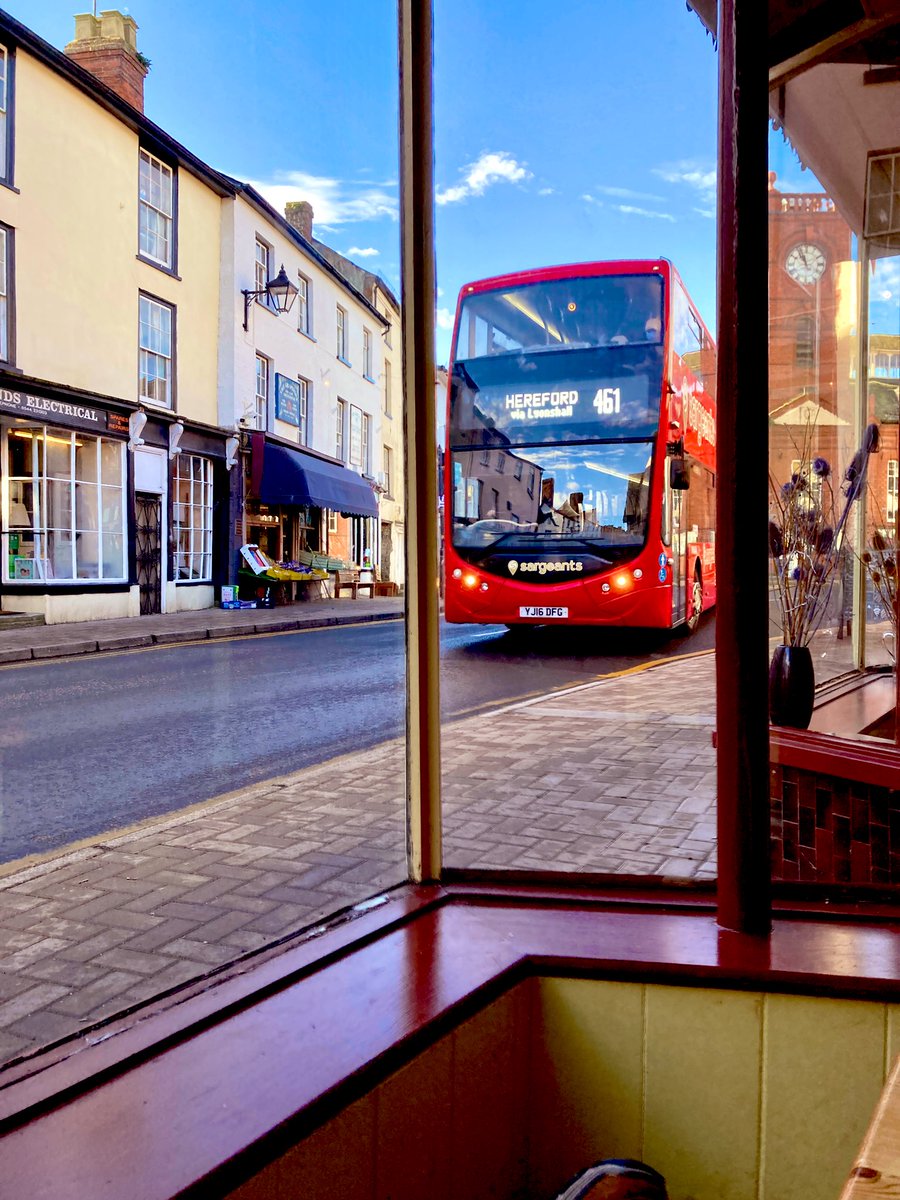 KingsleyAmis2's tweet photo. #CafeWindow https://t.co/9JWeZBtdhz