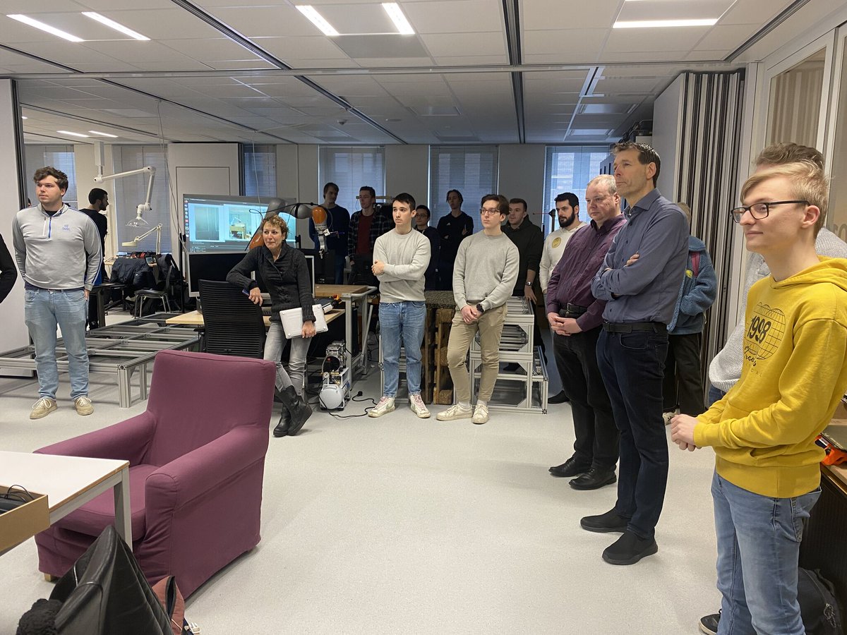 CoRoSect's tweet photo. 🍾Innovative minds generated amazing results 💡
🥼🎓60+ students from @UM_DACS unveiled their great work on the CoRoSect mini #insectfarm🐛
⚙️They showcased expertise in #robot and #cobot control, #objectdetection, #agv, #AR, #gesture and #interfaces.
#h2020 #researchimpacteu https://t.co/SYQDXkGOKY