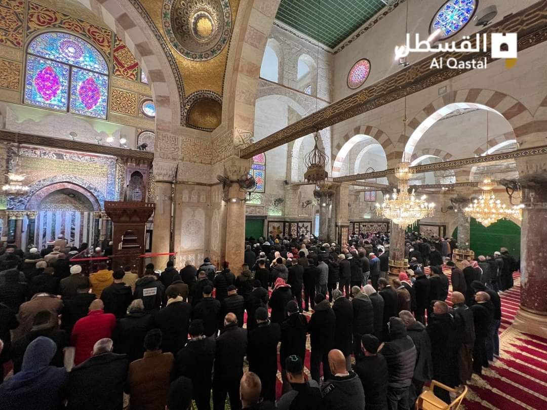 PalinfoAr's tweet photo. تغطية صحفية: " مقدسيون يؤدون صلاة الجنازة على ال��نكوبين في سوريا وتركيا جراء الزلزال المدمر" https://t.co/6lPYLeCXKq
