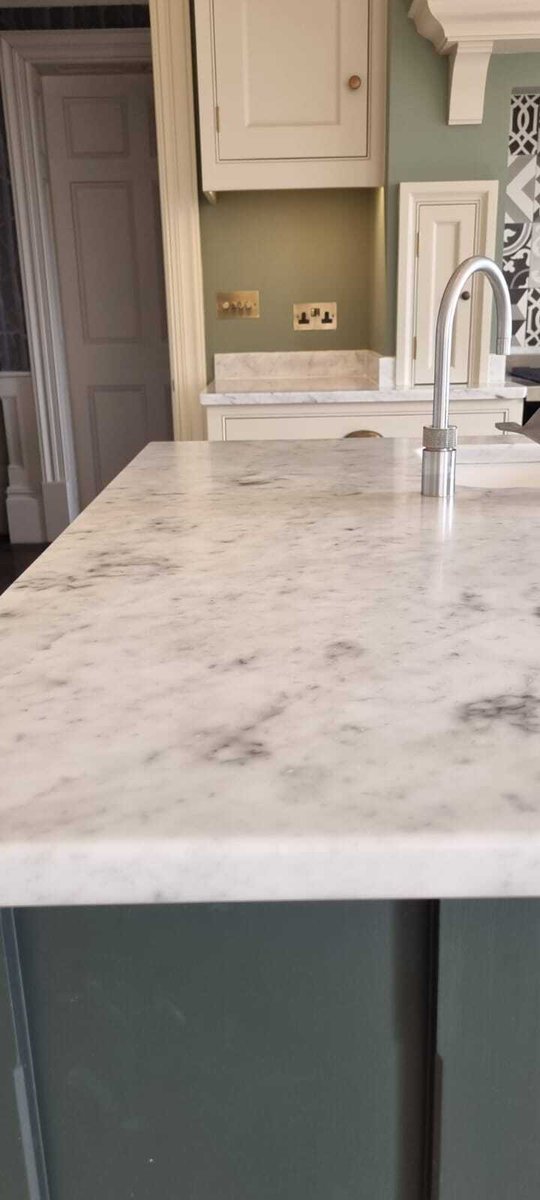 athenastonecare's tweet photo. We are putting the spotlight on our favourite stone surfaces.
M A R B L E • W O R K T O P S
#marble #naturalstone #sds23 #surfacethinking #surfacedesignshow2023 #interiordesign #homeinteriors #bespokeinteriors #marblefloor #restoration #renovation #luxuryinteriors https://t.co/9eTqdQHGin