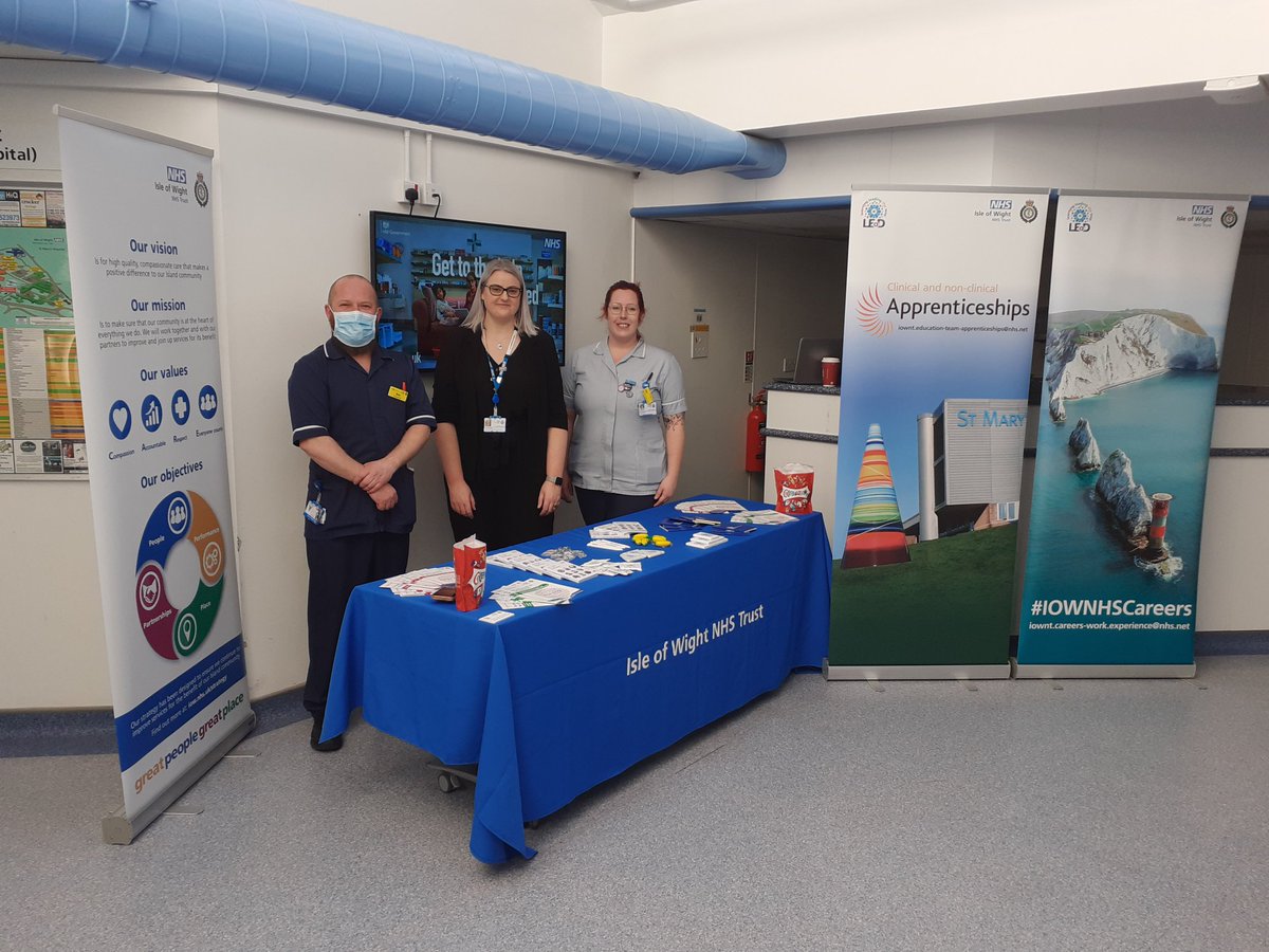 It's National Apprenticeship Week!
We're outside the Full Circle restaurant until 1PM, to answer  questions about Clinical/Non - Clinical Apprenticeships.
Pop by & see Jade, Nursing Apprentice and Luca, Medical Electronics Apprentice.
@jade_w08
@iownhseducation @IOWNHS 
#NAW2023