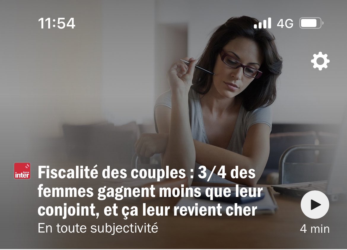 vivien_hoch's tweet photo. C'est la fiscalité française qui est problématique, pas la manière dont les couples gèrent les énormes coûts fiscaux dans leur intimité de gestion familiale. https://t.co/7jnkCo0Wkb