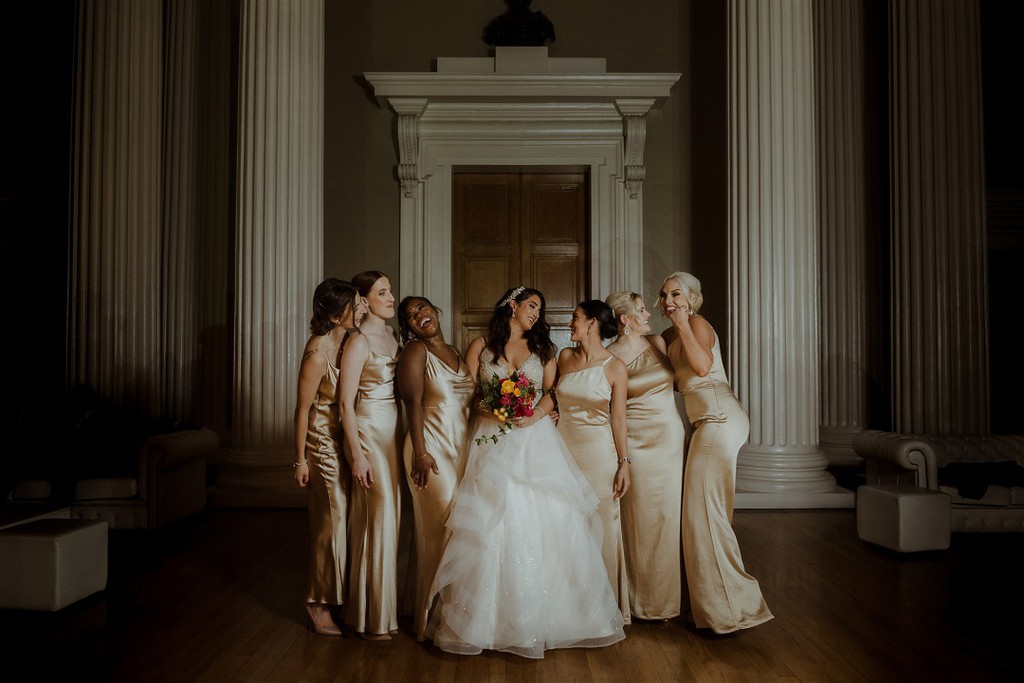 The couple wanted the December wedding at Banqueting House to be simple and elegant, with a focus on family.

Read more 👉 bit.ly/3GxDydf

#IconicBanquetingHouse #WinterWedding