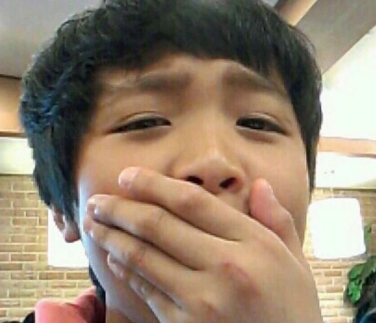 Dalawang beses na ako nasaway kasi nakakatulog ako sa seminar 😭 ANTOK NA ANTOK AKO SORRY PO kunyari na lang wala kayong NAKITA PLS