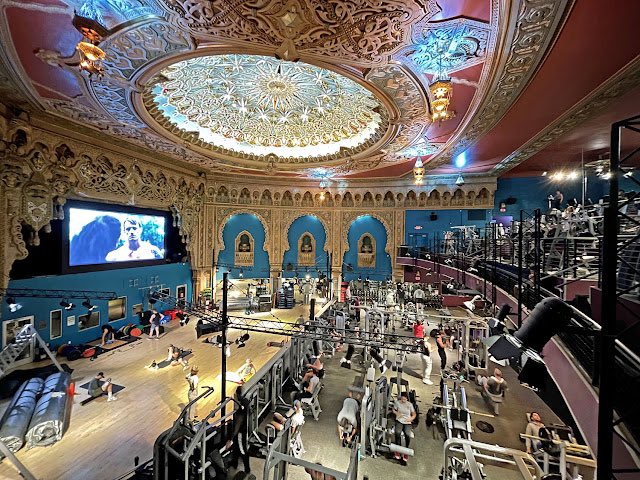 GCRNFS's tweet photo. I’ll be going here next Thanksgiving! https://t.co/KRqpUfsFeY