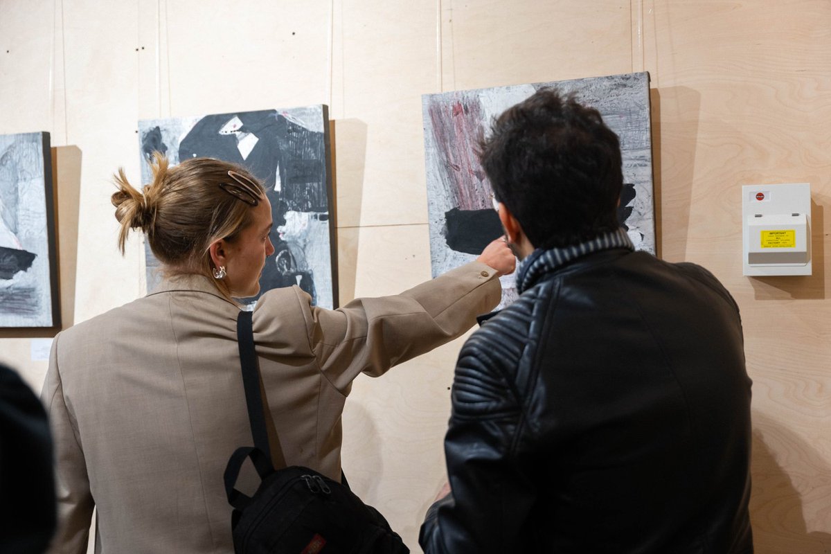 SIM_Moby tweet media