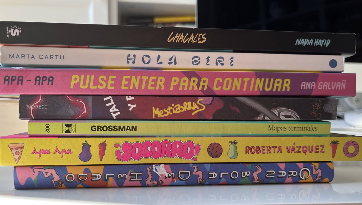 jorgecarrion21's tweet image. Algunos de los objetos culturales que comento en mi nuevo ensayo en @culturaslv: “Las nuevas narrativas transmilenial” lavanguardia.com/cultura/cultur… @ApaApaComics @LibrosBarrett @Filmin @lavaeditorial @juanadolorex @BlackieBooks